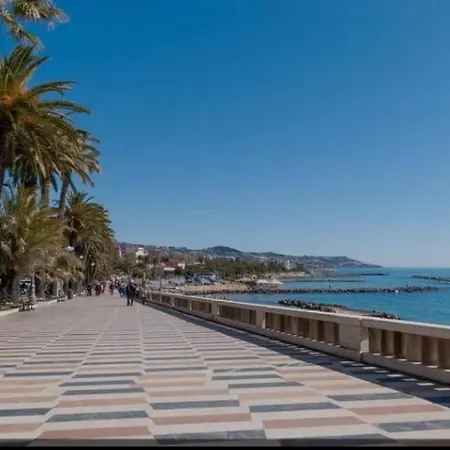 Giardino In Citta; Centralissimo Lägenhet