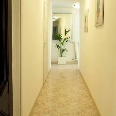 Apartamento Giardino In Citta; Centralissimo San Remo