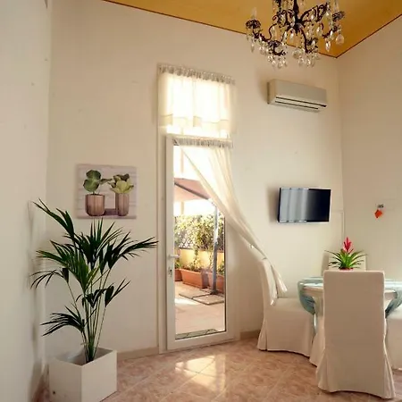 Giardino In Citta; Centralissimo شقة سانريمو