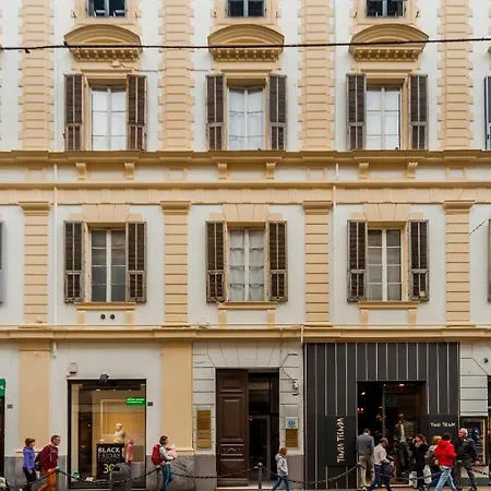 Giardino In Citta; Centralissimo Apartamento